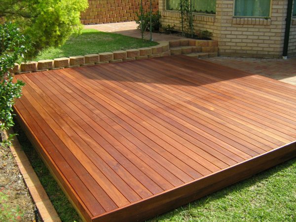 deck-de-madeira-para-piscina-e-outros-ambientes